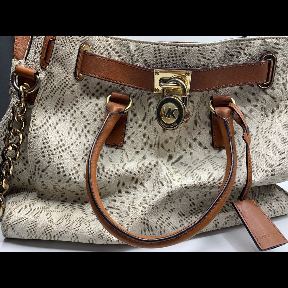 Michael Kors Hamilton bag.
